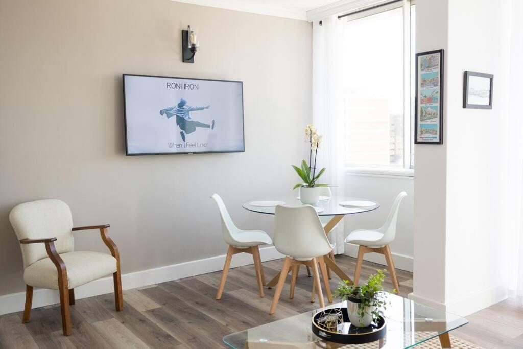 Modern, Trendy And Comfortable 2 Bedroom Apartment In Cape Town Cidade Do Cabo Exterior foto