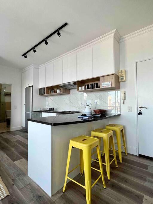 Modern, Trendy And Comfortable 2 Bedroom Apartment In Cape Town Cidade Do Cabo Exterior foto