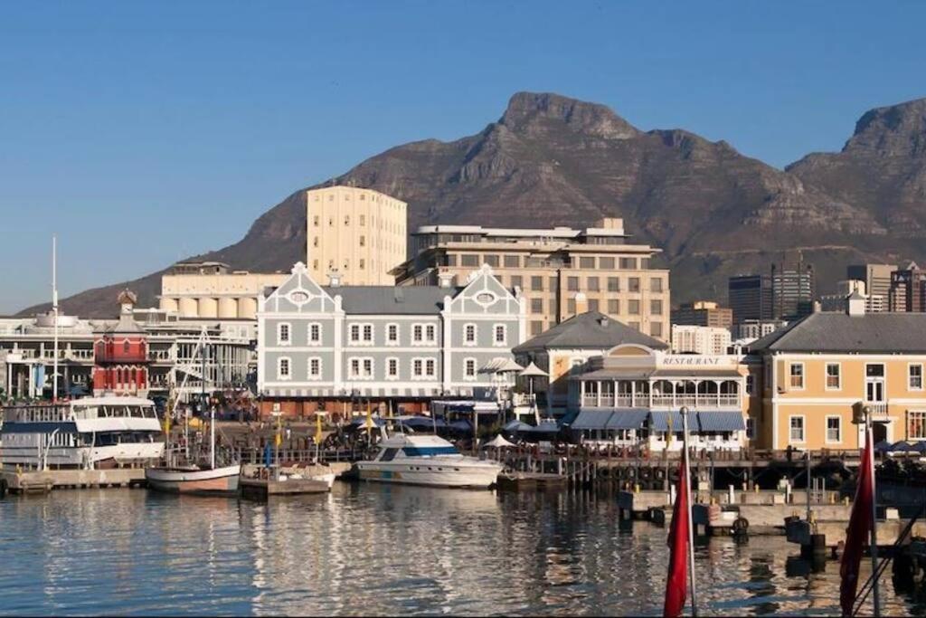 Modern, Trendy And Comfortable 2 Bedroom Apartment In Cape Town Cidade Do Cabo Exterior foto